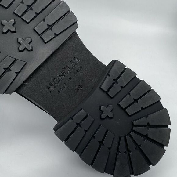 Moncler Bell Calfskin Logo Slip-On Loafers size 38 - Picture 13 of 13